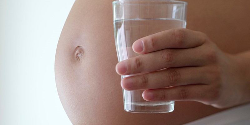 نوشیدن آب قبل از سونوگرافی در دوران بارداری
